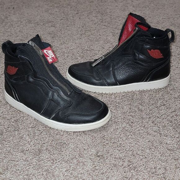 Nike Air Jordan 1 Women's Retro High Zip Premium Black & Red Sneaker Shoes Sz 9 - Picture 3 of 16